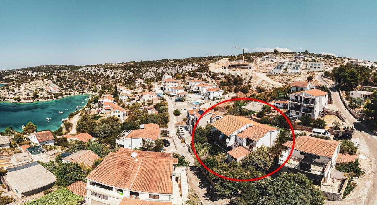 Fully Renovated One Bedroom Apartment With A Seaview - A Sevid Exterior photo